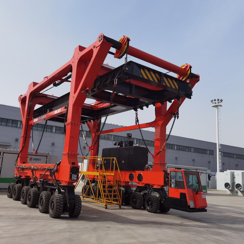 Xe tải cần cẩu nâng 60 tấn 7km / h để nâng tải quá khổ